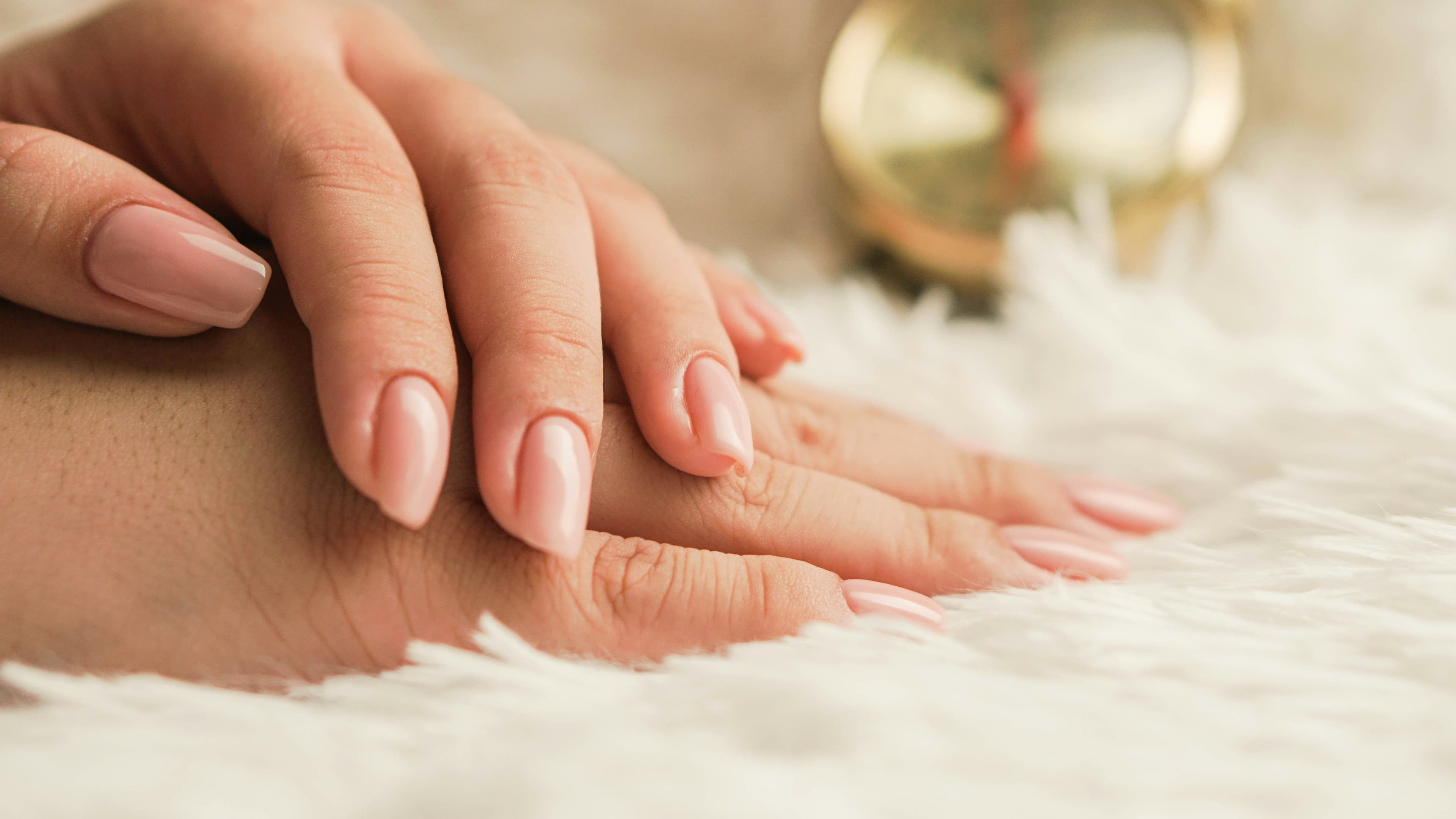 Short Nail Extensions service visual