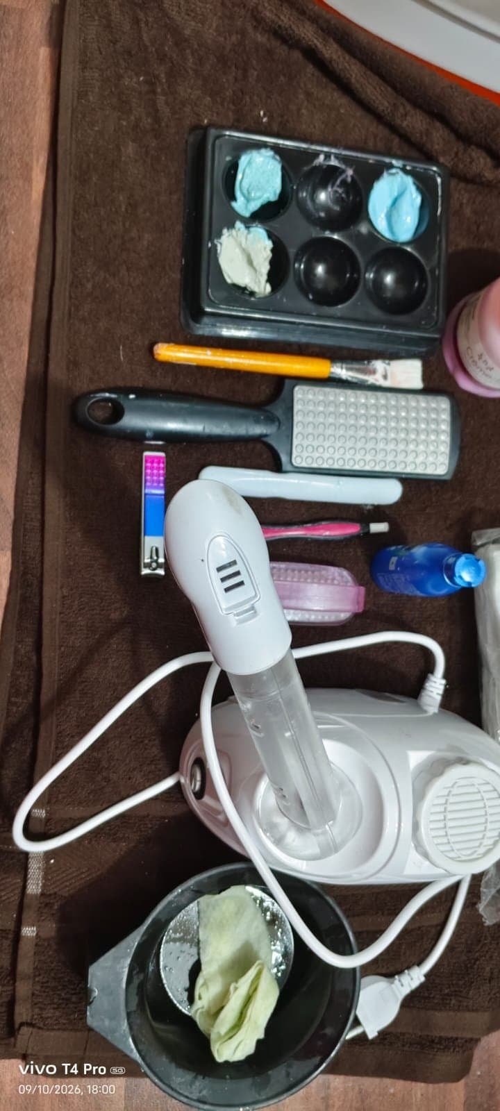 The touch beauty salon (home services) hero visual