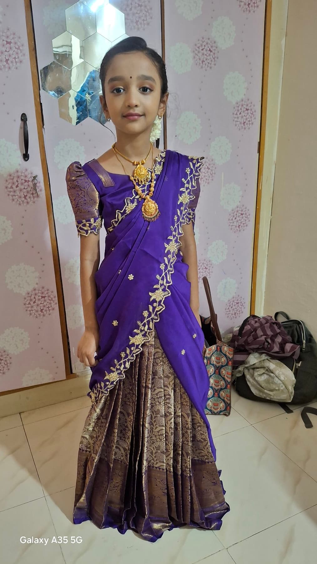 Shrishty makeup artist hero visual