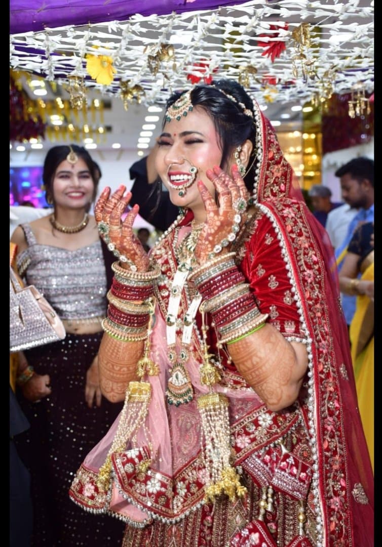 Freelance makeup artist gallery image 3